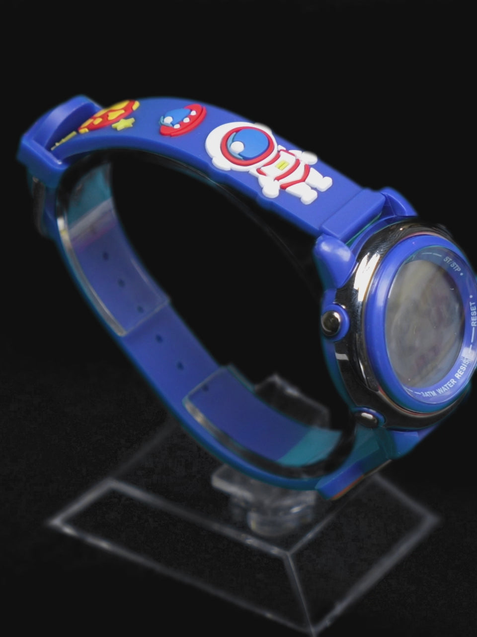 color-blue